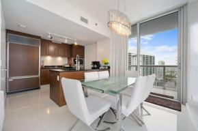 LUXURY CORNER UNIT